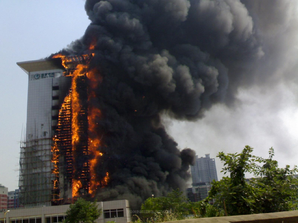 黑龙江省大庆市杜尔伯特蒙古族自治县第二中学《消防安全记心间》课件高俊峰_第7页