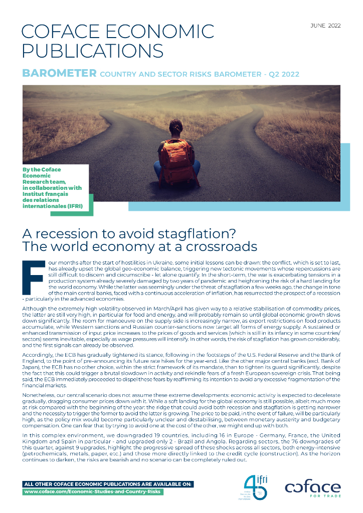 COUNTRY & SECTOR RISK BAROMETER - Q2 2022