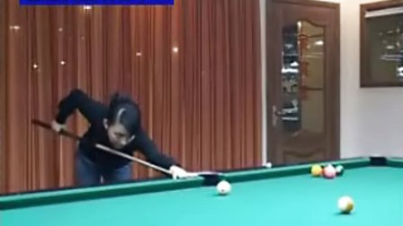 潘晓婷教台球初级教程