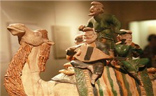 Turkic Inscriptions from Mongolia and Recent Studies about them (Under the Turkic - Chinese Lexical