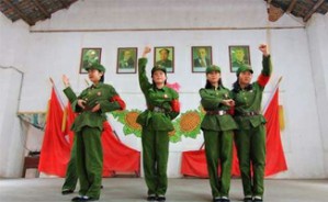 崇“武”的审美及其蜕变——上海文革时期的服饰演变视频教程 金大陆 4讲 上海社会科学院