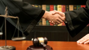 见危不救行为的犯罪化思考——兼论道德义务的法定化视频教程 杨辉忠 5讲 南京大学